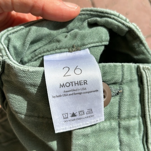 PATCH POCKET PRIVATE ANKLE FRAY-army 
MOTHER DENIM - Picture 9 of 11